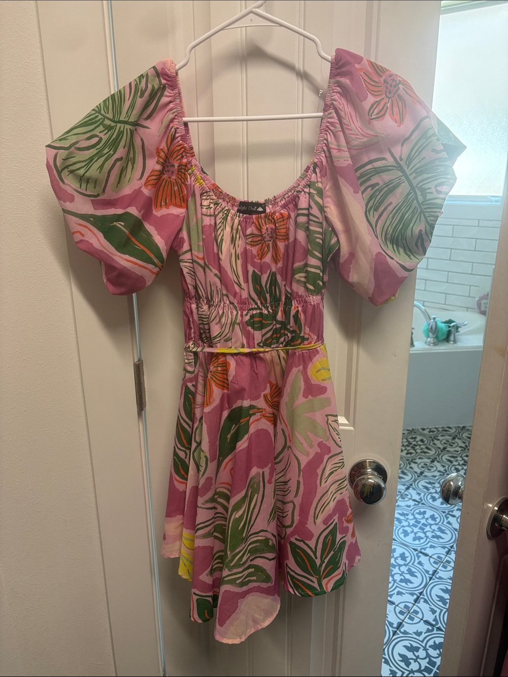 Women’s ' Pink Tropical Print One-Piece Dress
